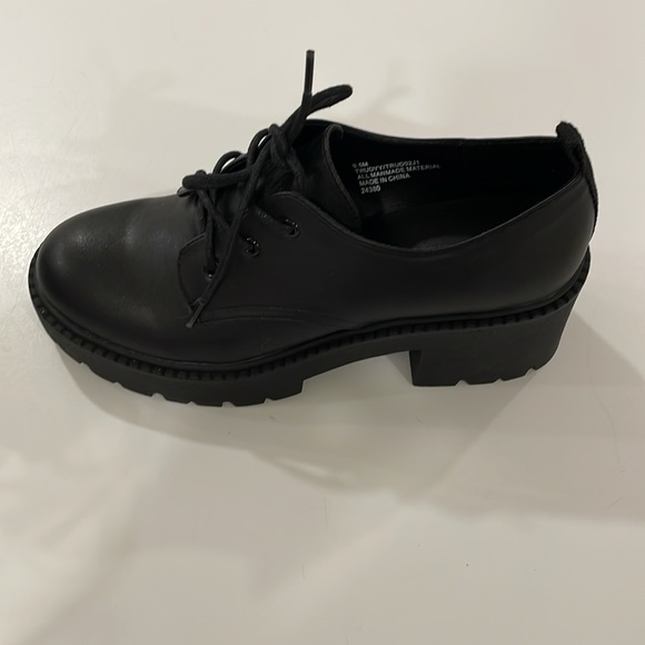 NEW Madden Girl Trudy Black Oxford Platform lace up Shoes in size 9.5 - Picture 7 of 12
